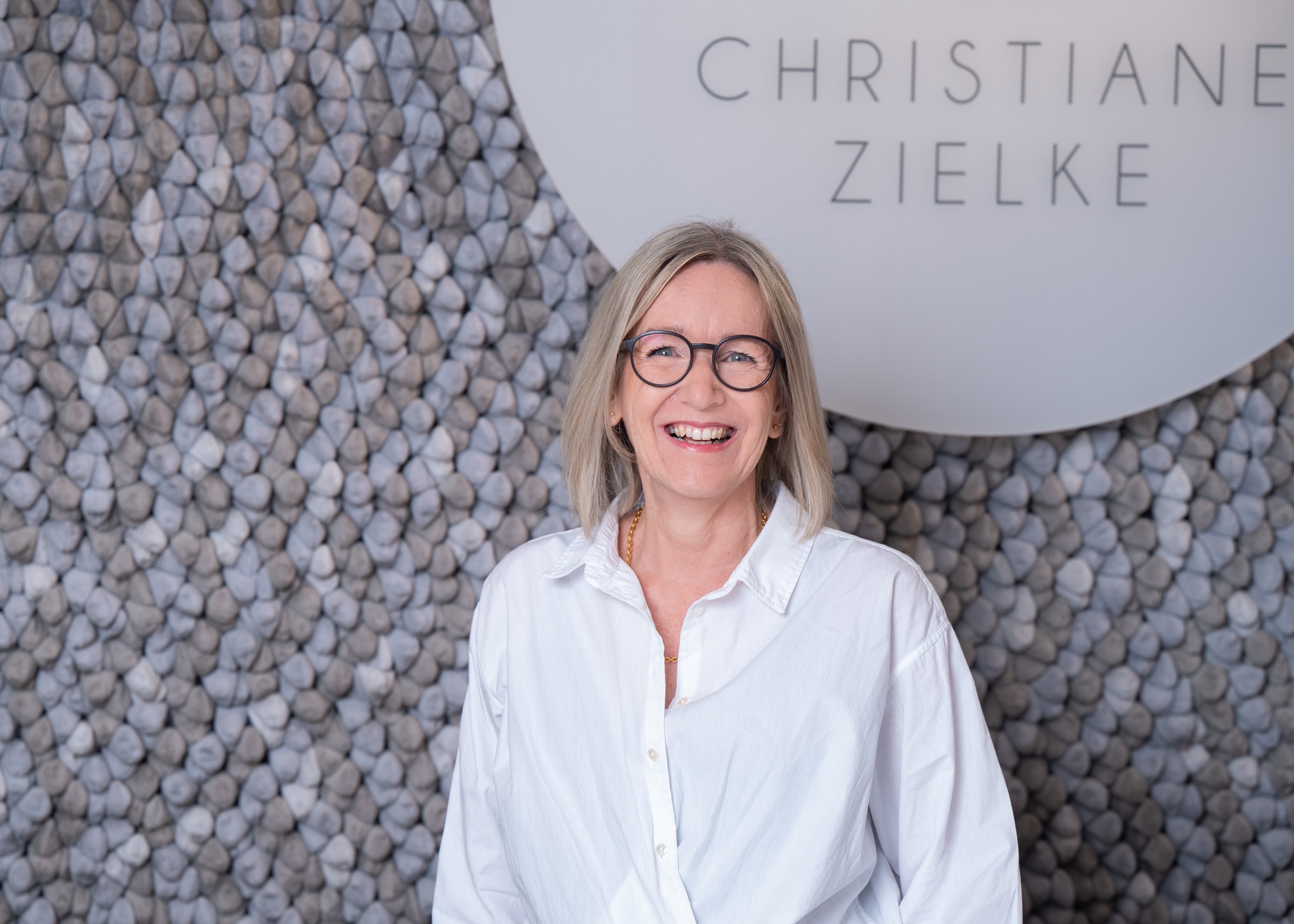 Ein Foto von Martina Vogel im Querformat